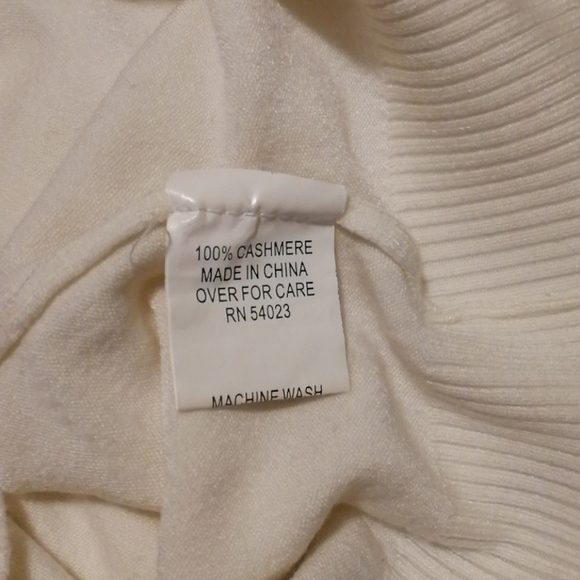 VGUC 100% cashmere Abercrombie & Fitch sweater - Picture 5 of 6